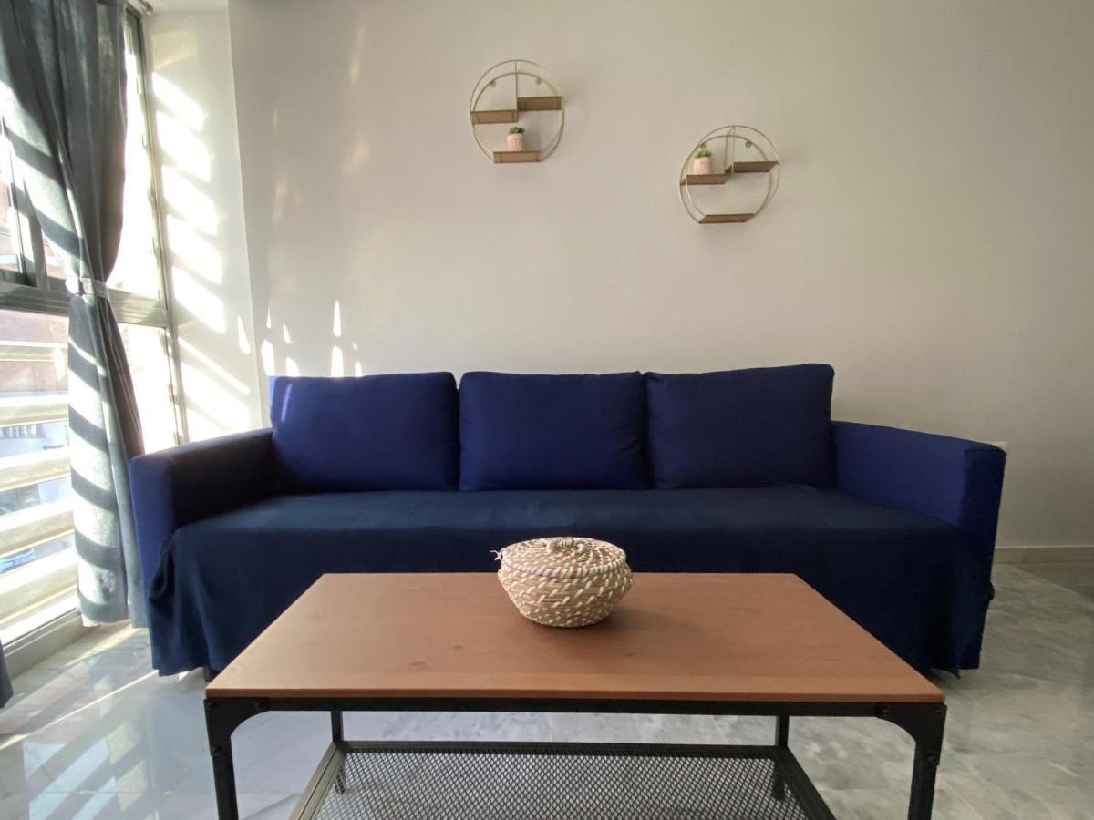Quattro Triana En Salado Apartment Seville Luaran gambar