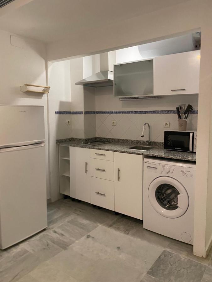 Quattro Triana En Salado Apartment Seville Luaran gambar